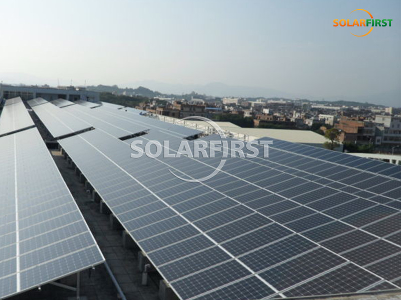 Support de toit en aluminium de 60 kWc en Chine