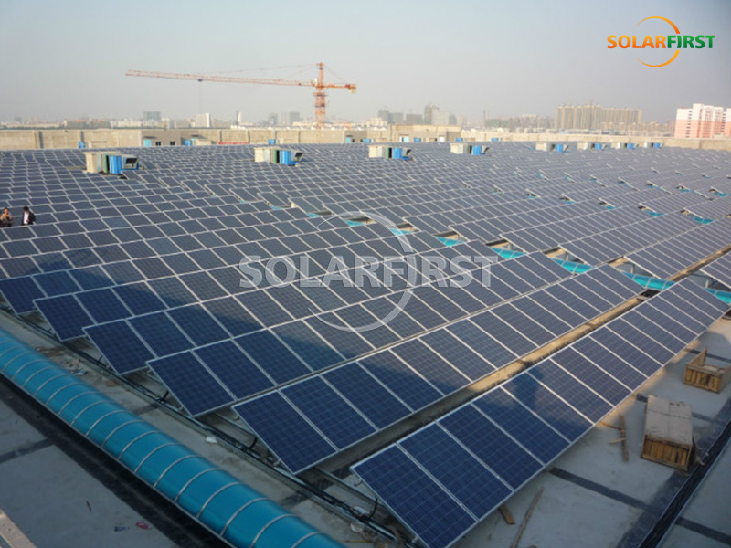 Installation fixe sur toit de 2,8 MW en Chine