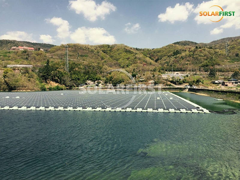 Photovoltaïque flottant de 5 MWc au Japon