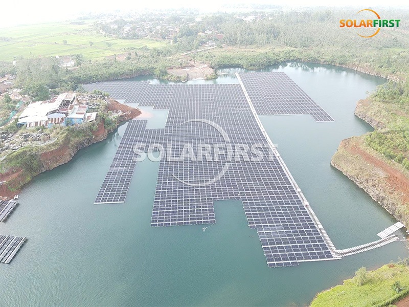 Centrale photovoltaïque flottante de 7,2 MWc à Hainan, en Chine