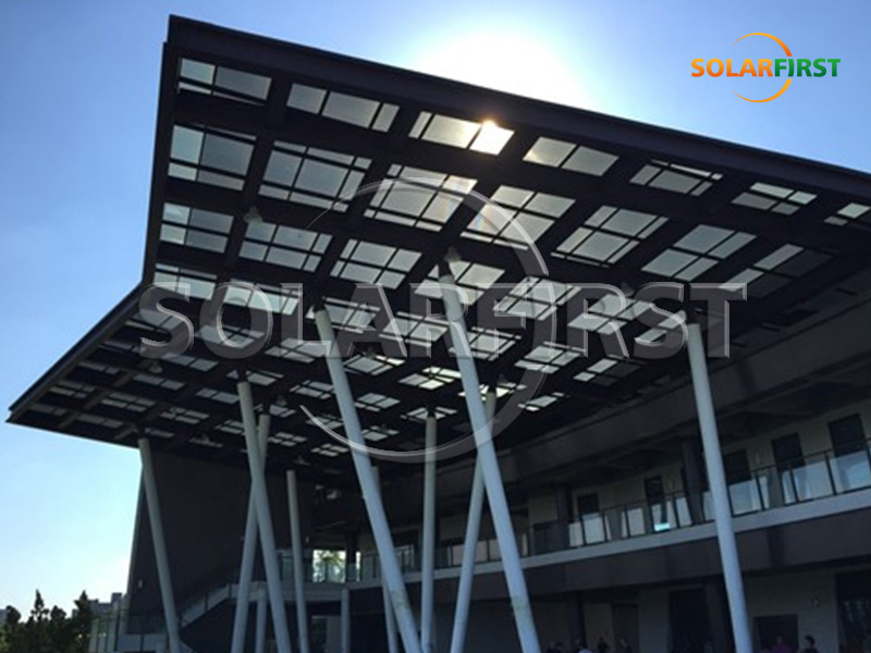 Panneau photovoltaïque de 1,5 MWc sur le toit de la gare HSR de Changhua