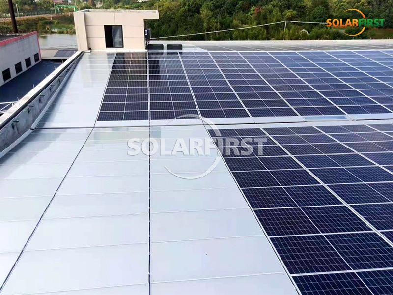 Montage sur toit BIPV de 2,2 MWc à Wenzhou, Zhejiang