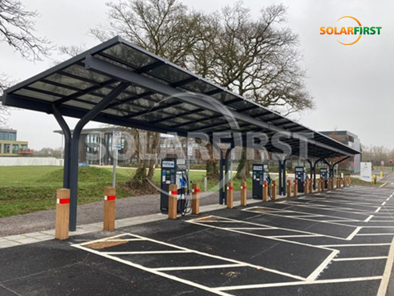 Solution d'abri voiture BIPV 100㎡ dans le South Gloucestershire, Royaume-Uni