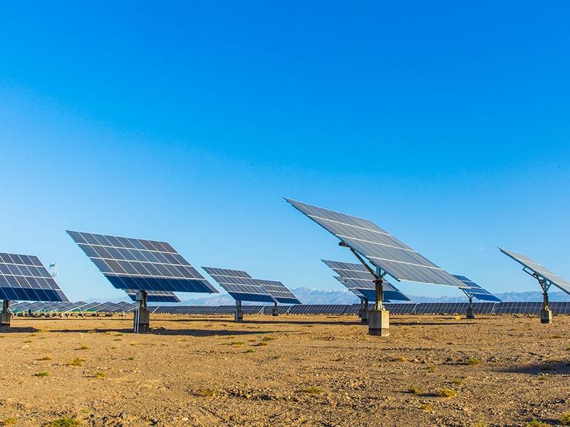 Tori, Xinjiang : L'énergie photovoltaïque aide les ménages sortis de la pauvreté à augmenter régulièrement leurs revenus