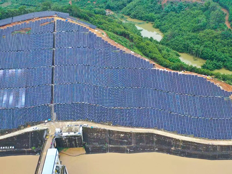 Le projet de démonstration de support de suspension flexible à grande échelle pour pente raide à Wuzhou est sur le point d'être connecté au réseau pour la production d'électricité