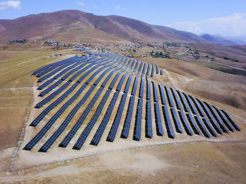 Le groupe Solar First contribue au développement vert mondial : le projet photovoltaïque du gouvernement arménien Solar-5 a été connecté avec succès au réseau